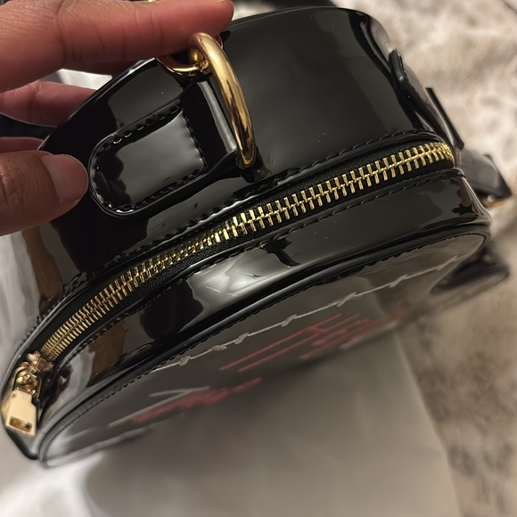 ‘Hell Here’ Backstitch Bruja Purse - Picture 12 of 13